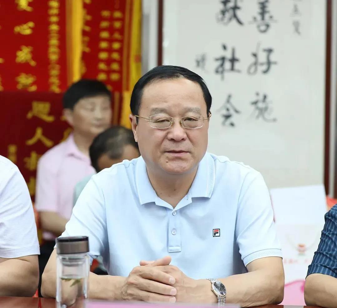 圖16.jpg